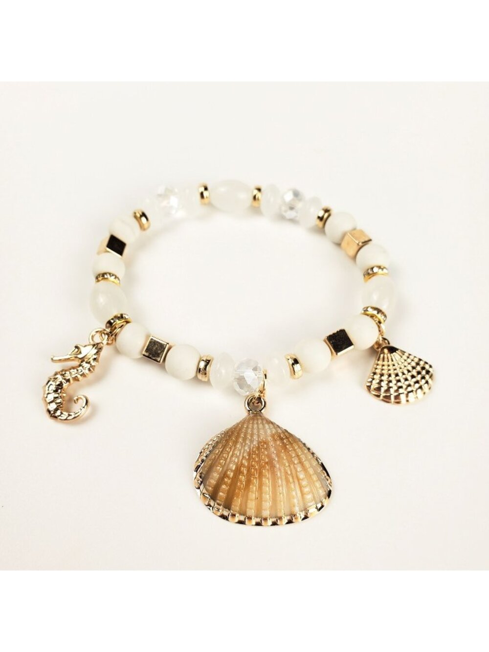 Gold And White Beaded Bracelet With Shell And Seahorse Charms Beach-Inspired Jew